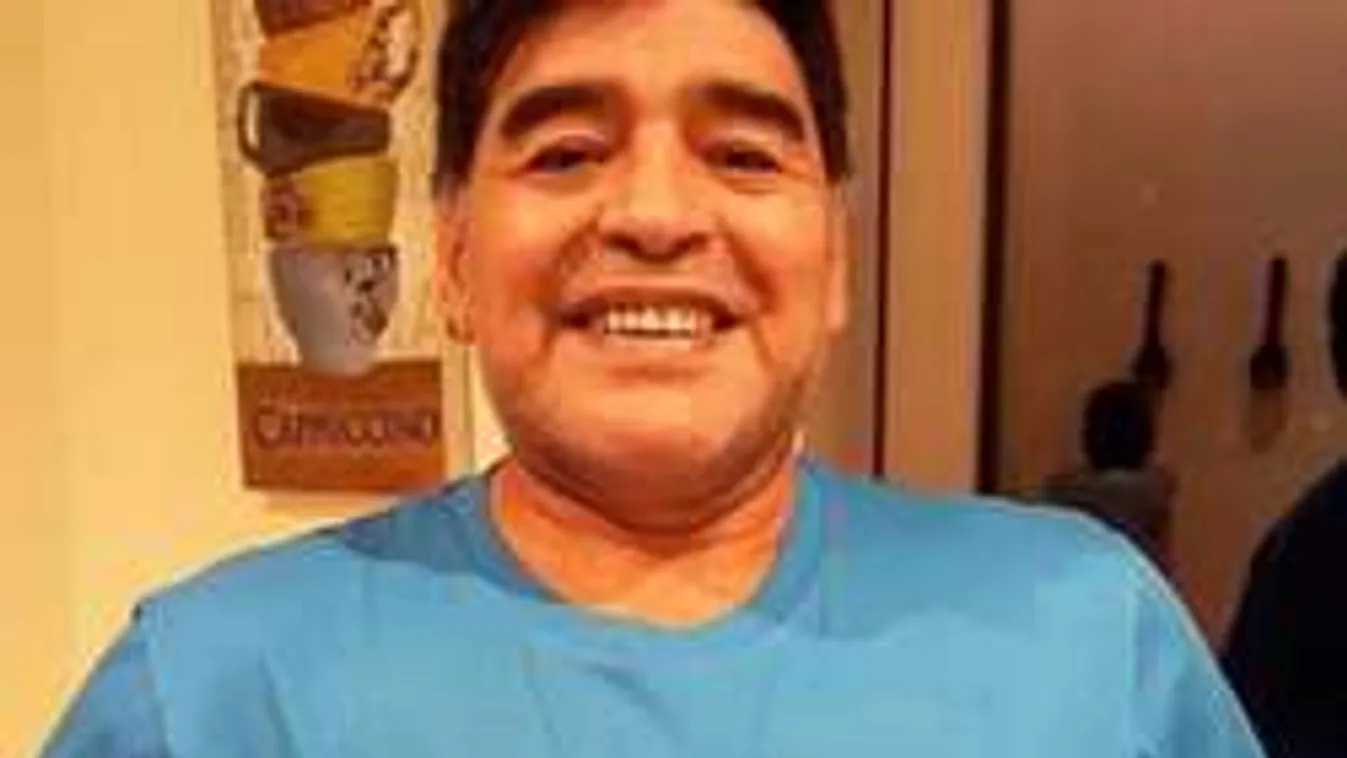 Megrengeti az internetet Maradona csípőjének a ringása - videó