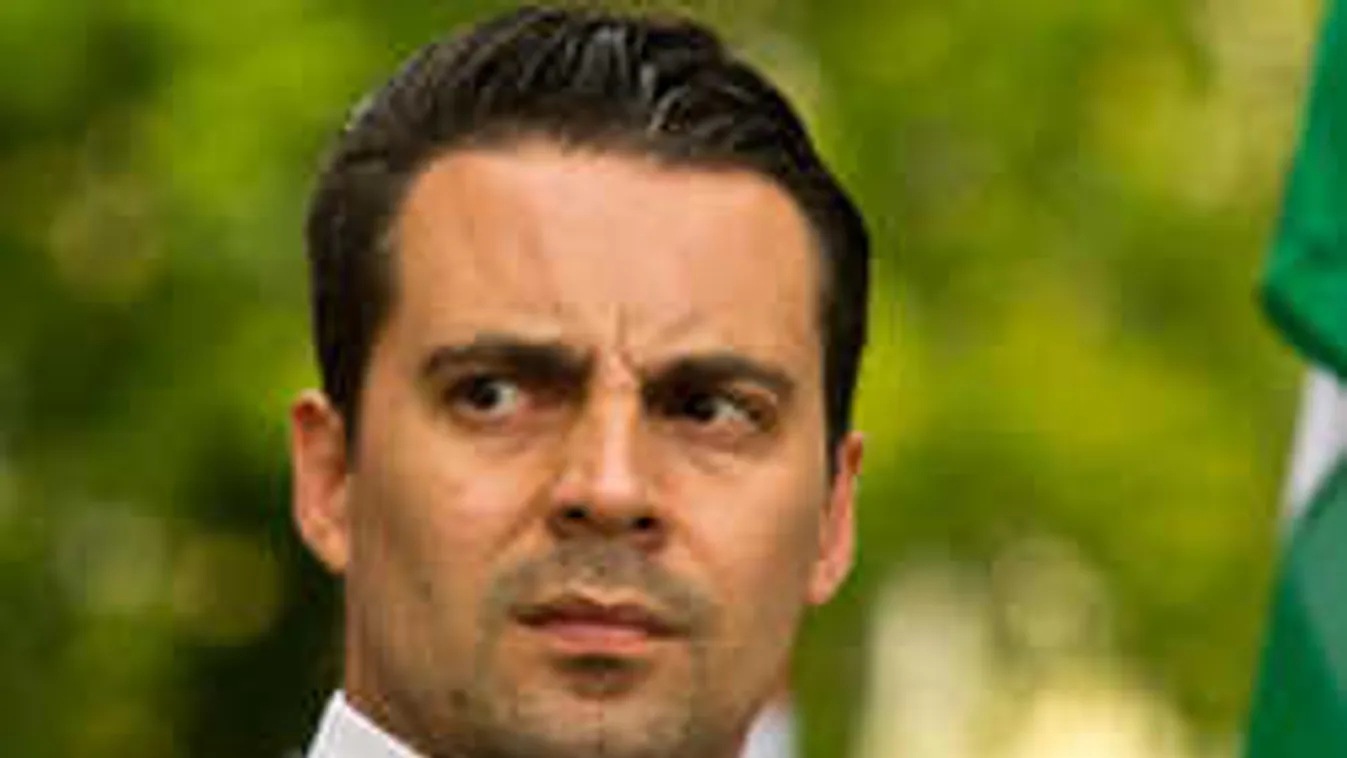 Felszólította a Fidesz Vona Gábort: Kérjen bocsánatot a nyugdíjasoktól