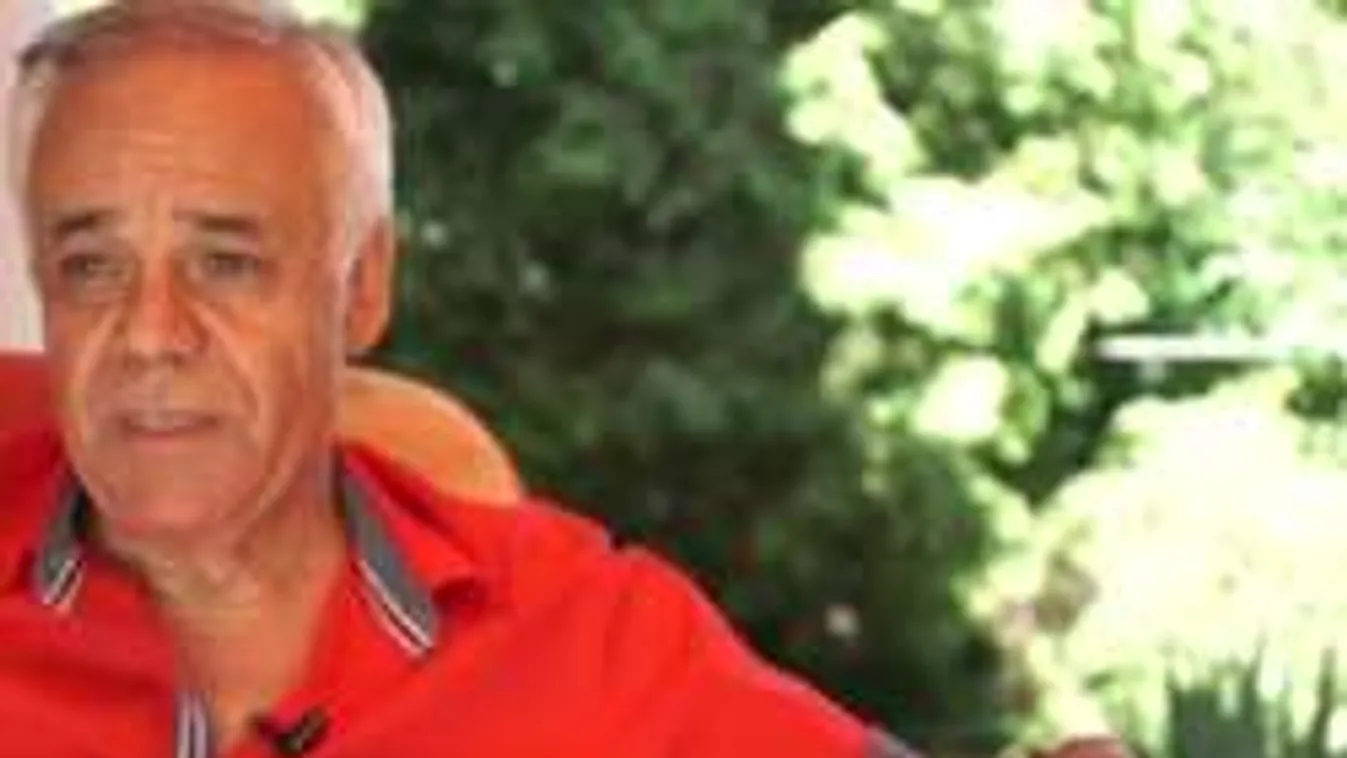 Megdöbbentő: ezért plasztikáztatott a népszerű magyar színész