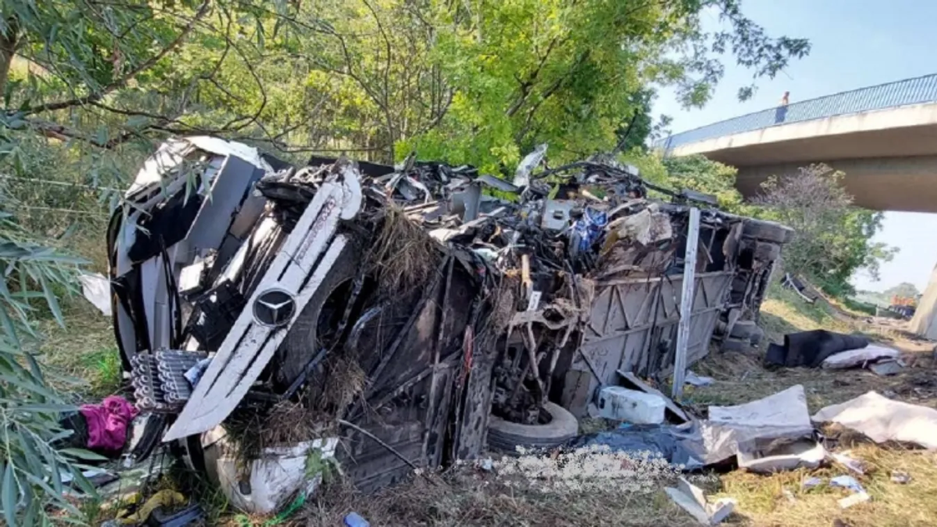 „Végtag nélküli embereket láttam, keservesen síró utasokat„ – minden részletről beszámolt a busztragédia egyik túlélője