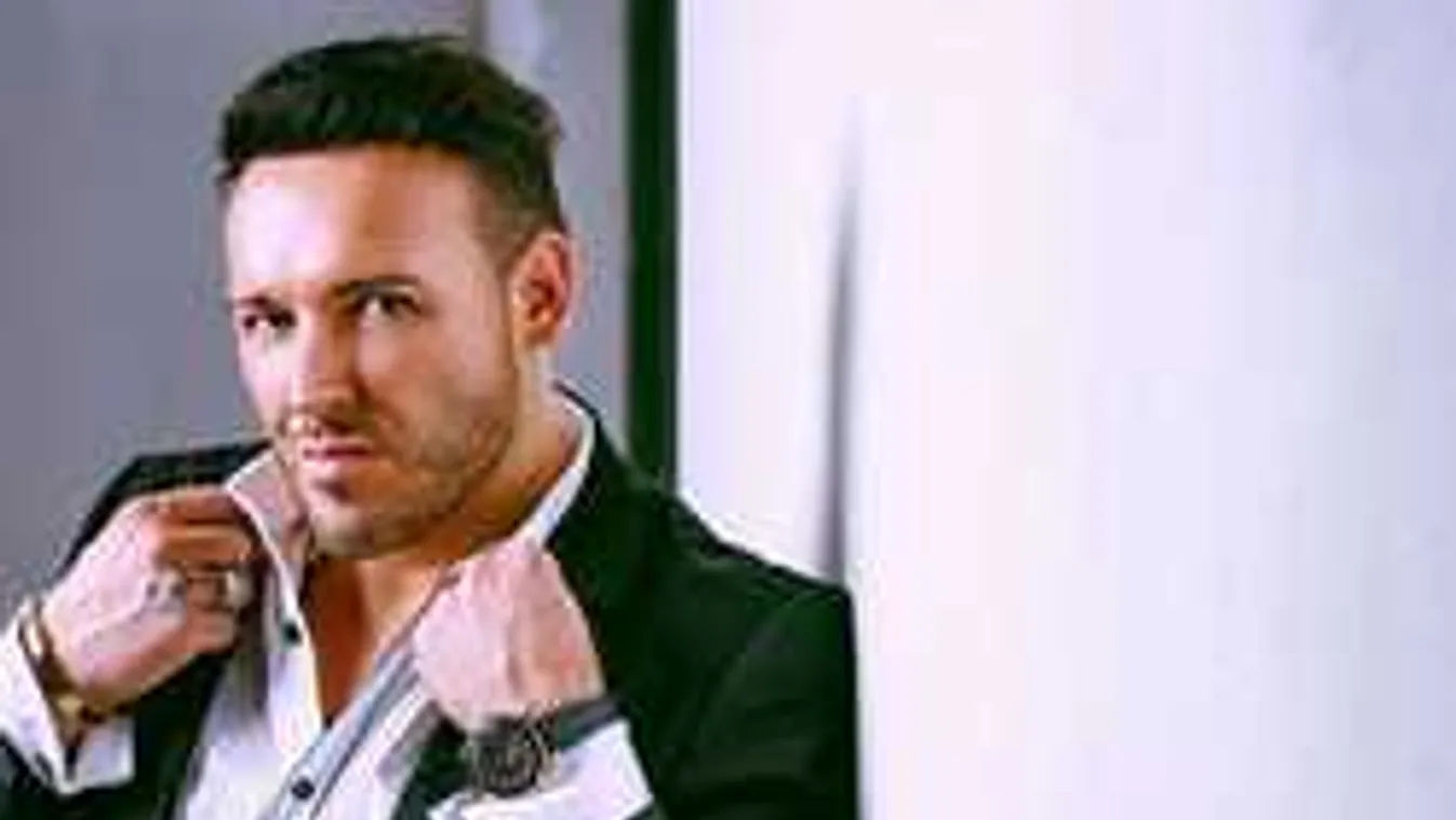 Kifakadt a magyar énekes: Ezt mondja a megcsalásról