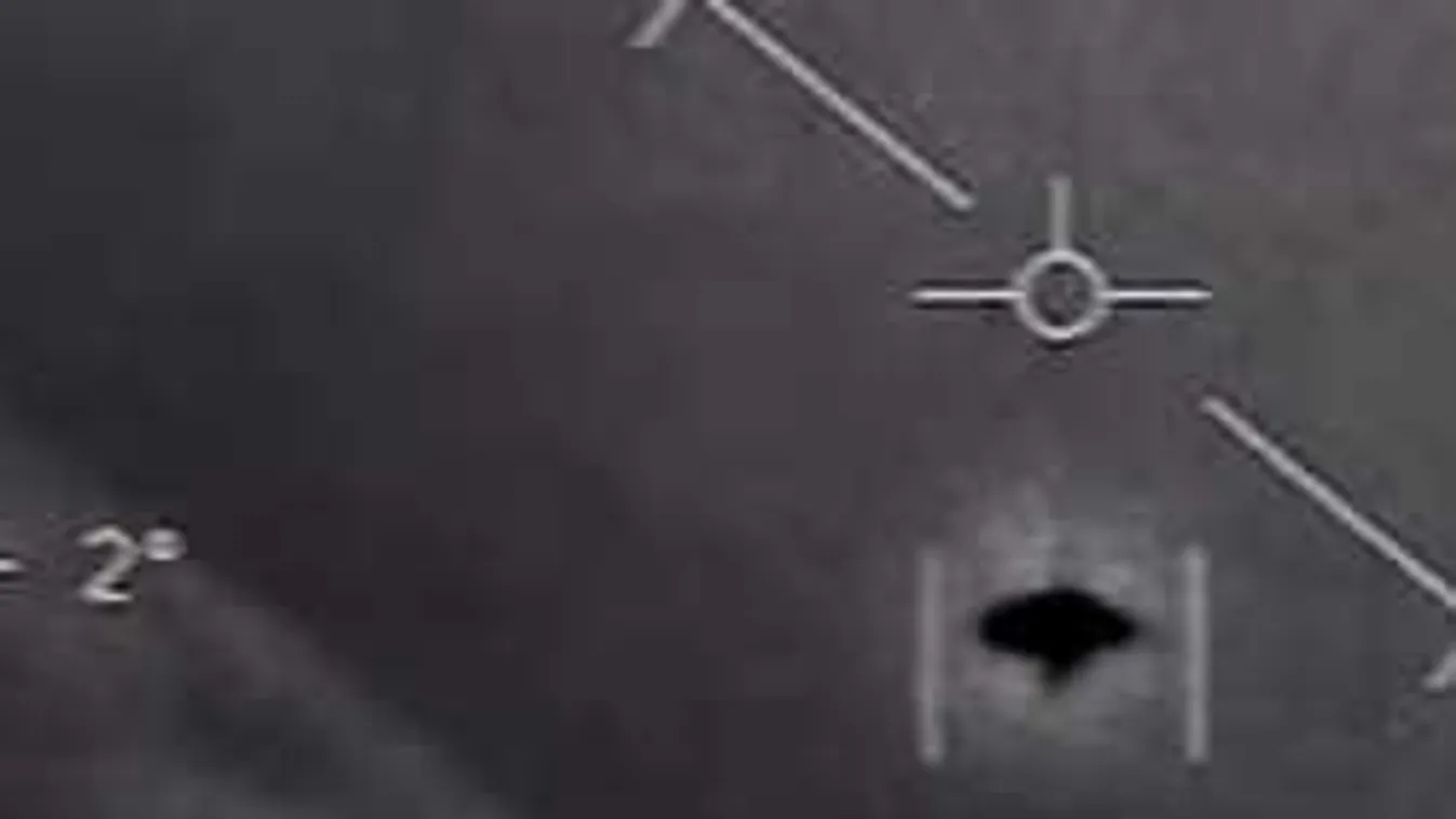 Sokkoló haditengerészeti videó szivárgott ki az idegenekről