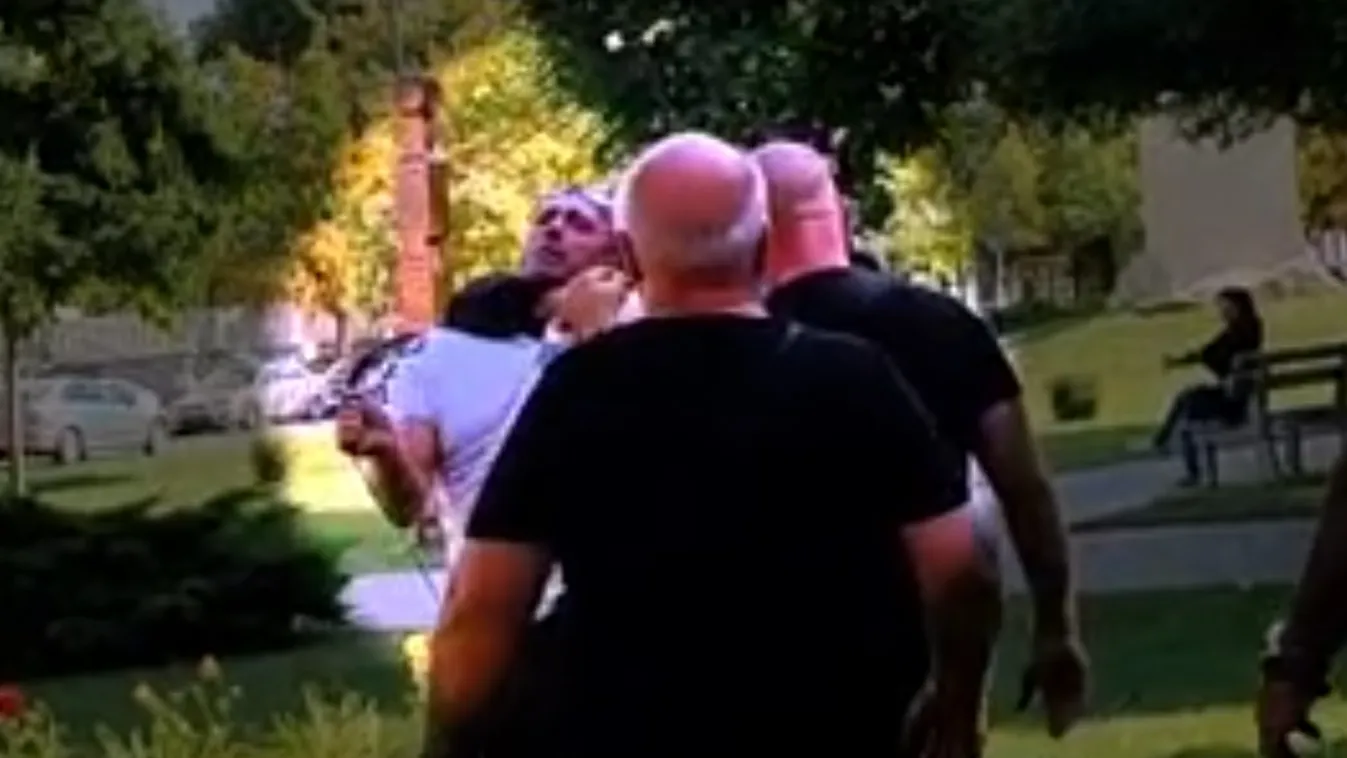 Fojtófogással vittek földre Jakab Péter testőrei egy kutyát sétáltató járókelőt