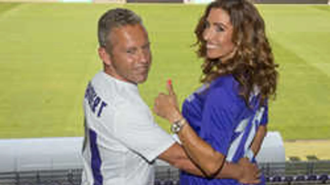 Nézd meg mit csinál Schobert Norbi, míg felesége Amerikában van