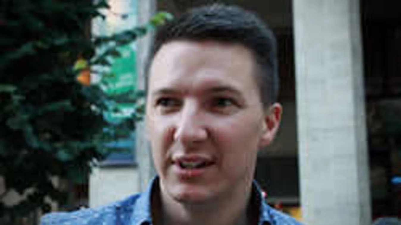 Mi történt? Ugrott a magyar sztárénekes várva várt esküvője