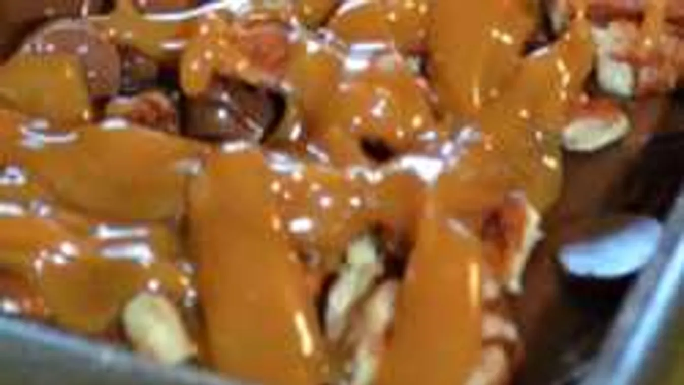 Végre egy remek trükk, amitől a régi, koszos tepsi újra ragyogni fog