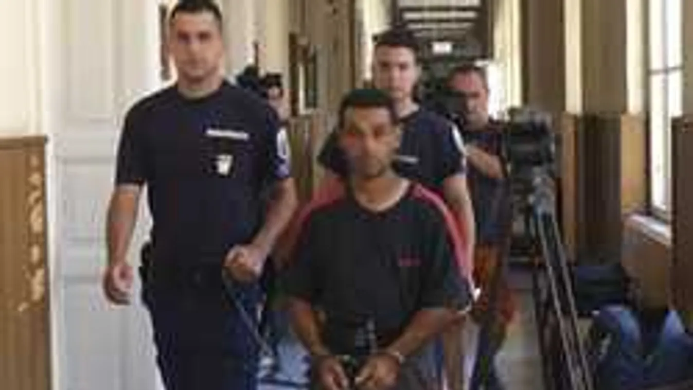 Ez a férfi a mezőcsáti gyújtogató, ő ölte meg az apát és kislányát