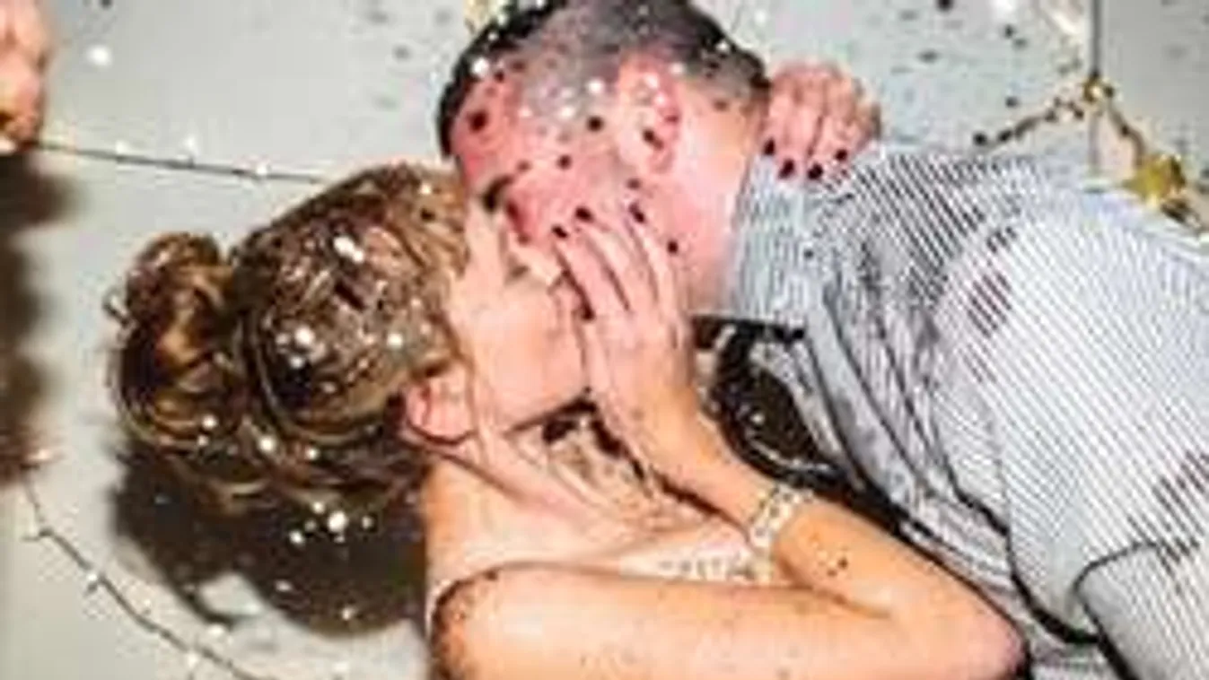 Ezért csókolózunk az újévben pontban éjfélkor