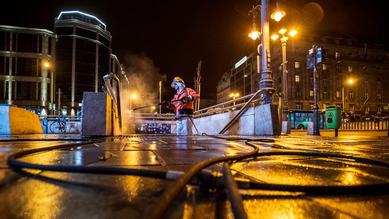 Koronavírus: így fertőtlenítenek az Astoriánál – fotók