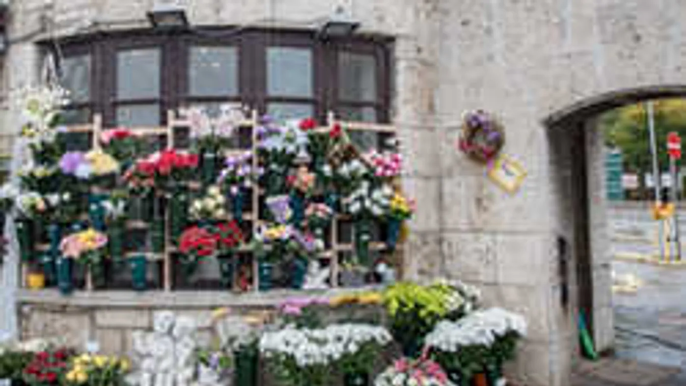 Mellbevágó, ez fogadja az embert a temetőkben