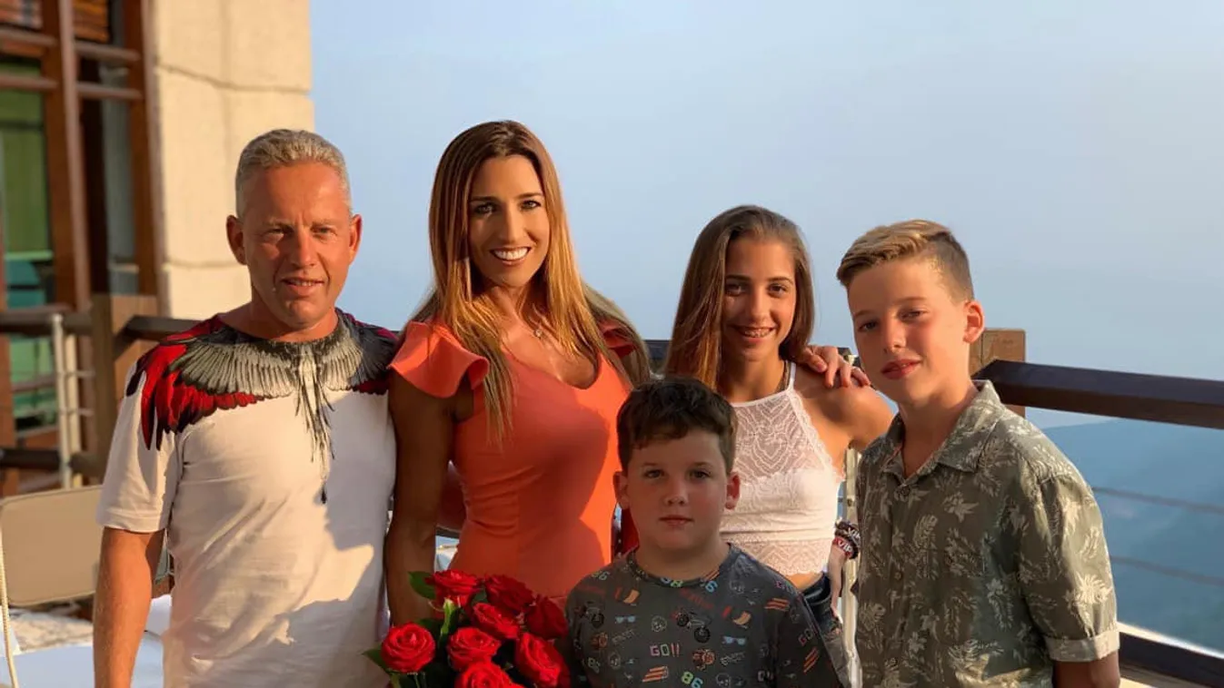 Megható bejegyzést tett közzé Rubint Réka: Ünnepel a család!