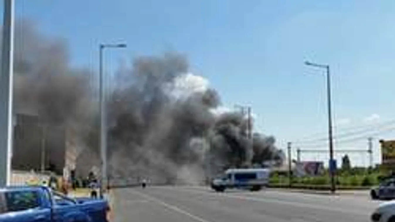 A hatalmas tűz miatt óriási a torlódás a Soroksári úton!