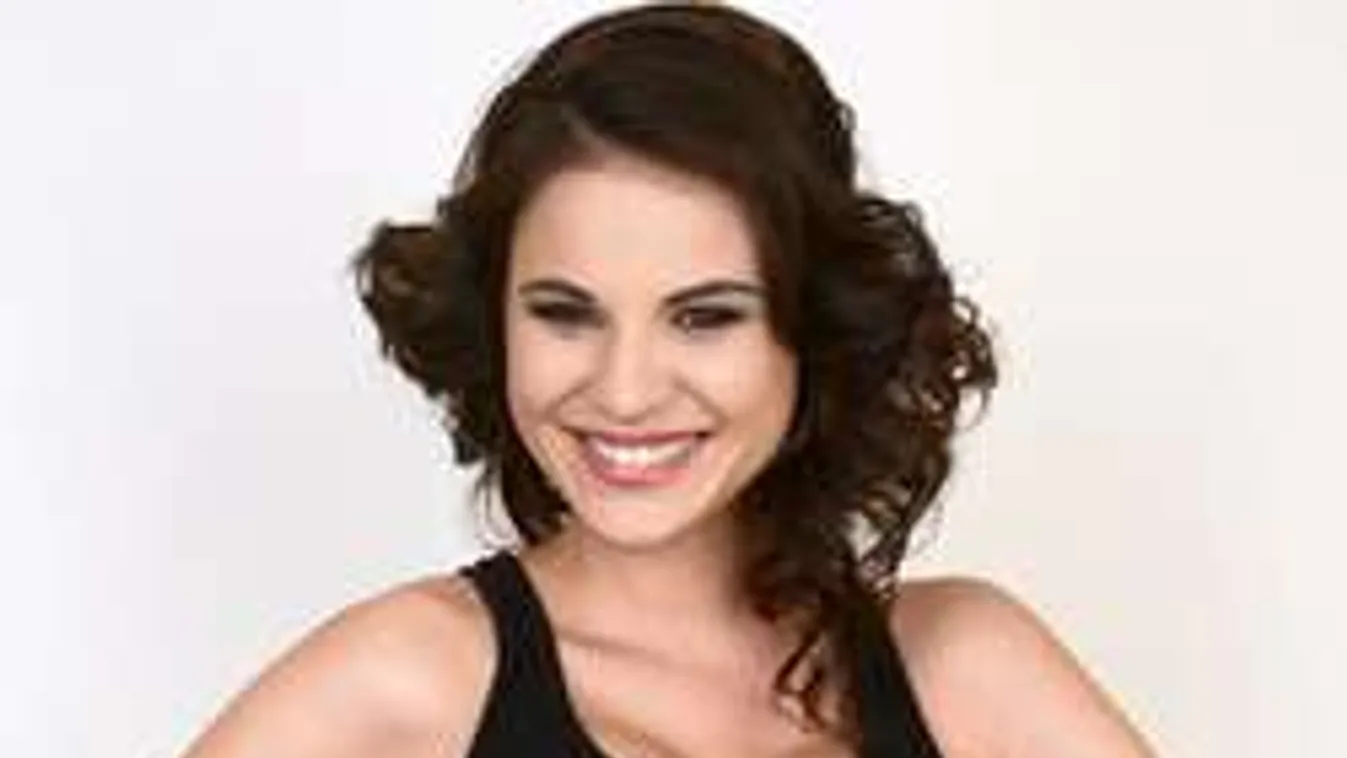 Merész dekoltázst villantott Nádai Anikó