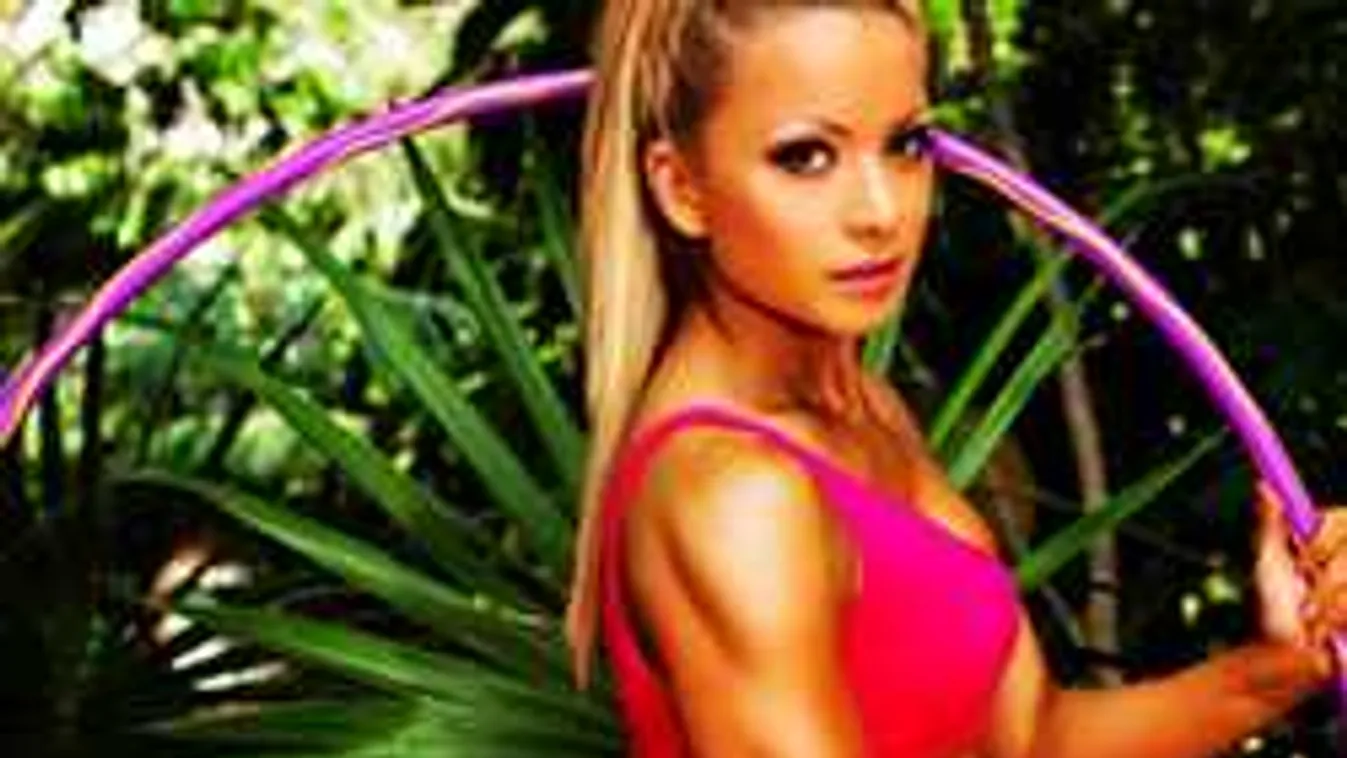 Intim képet osztott meg bájairól a magyar fitneszmodell