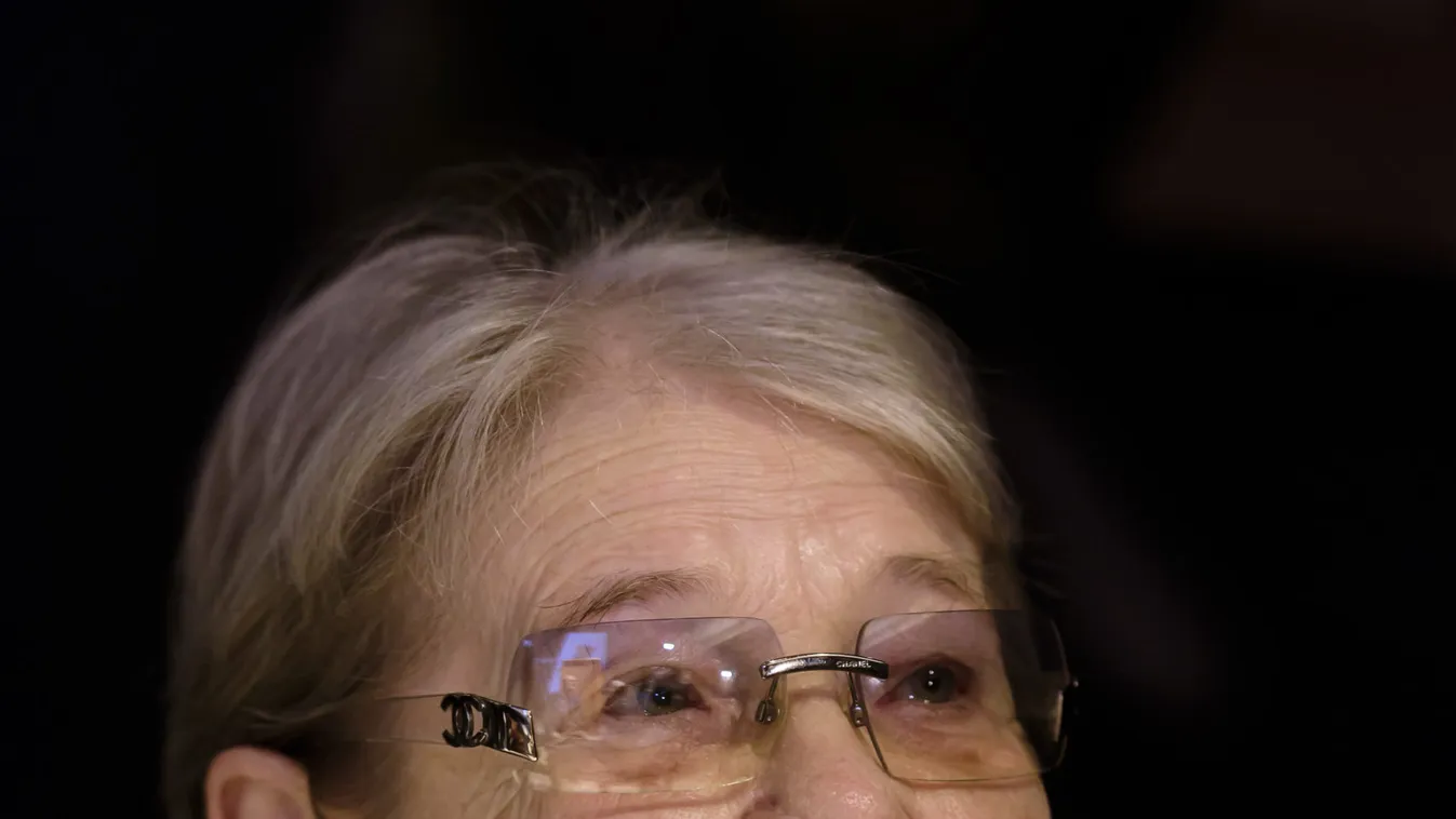 Törőcsik Mari a bátrak egyike volt, beszökött a robbantásra ítélt Nemzetibe