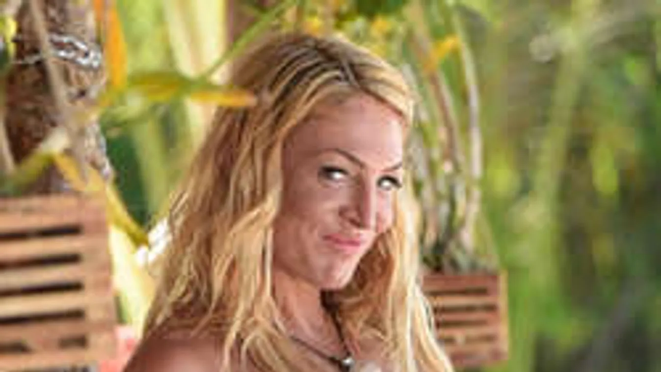 Leszbikus kalandjáról vallott a pucérkodó celebünk