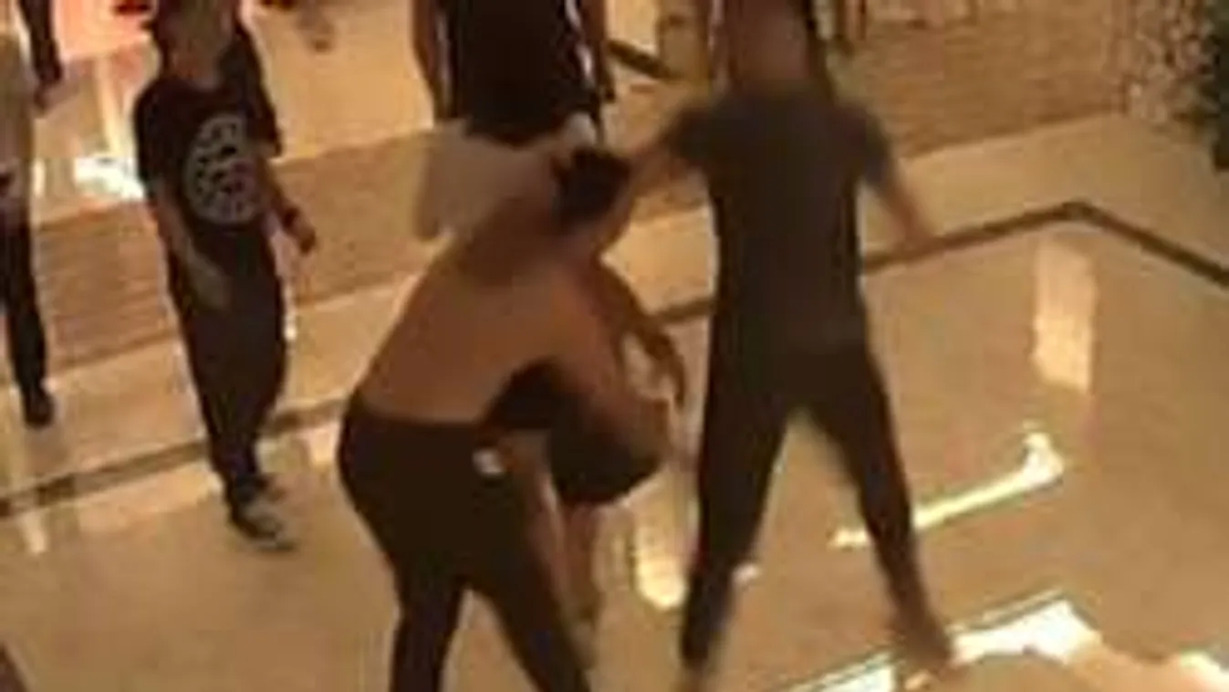 Megverték őket, mert hangosan szerelmeskedtek a hotelben - videó