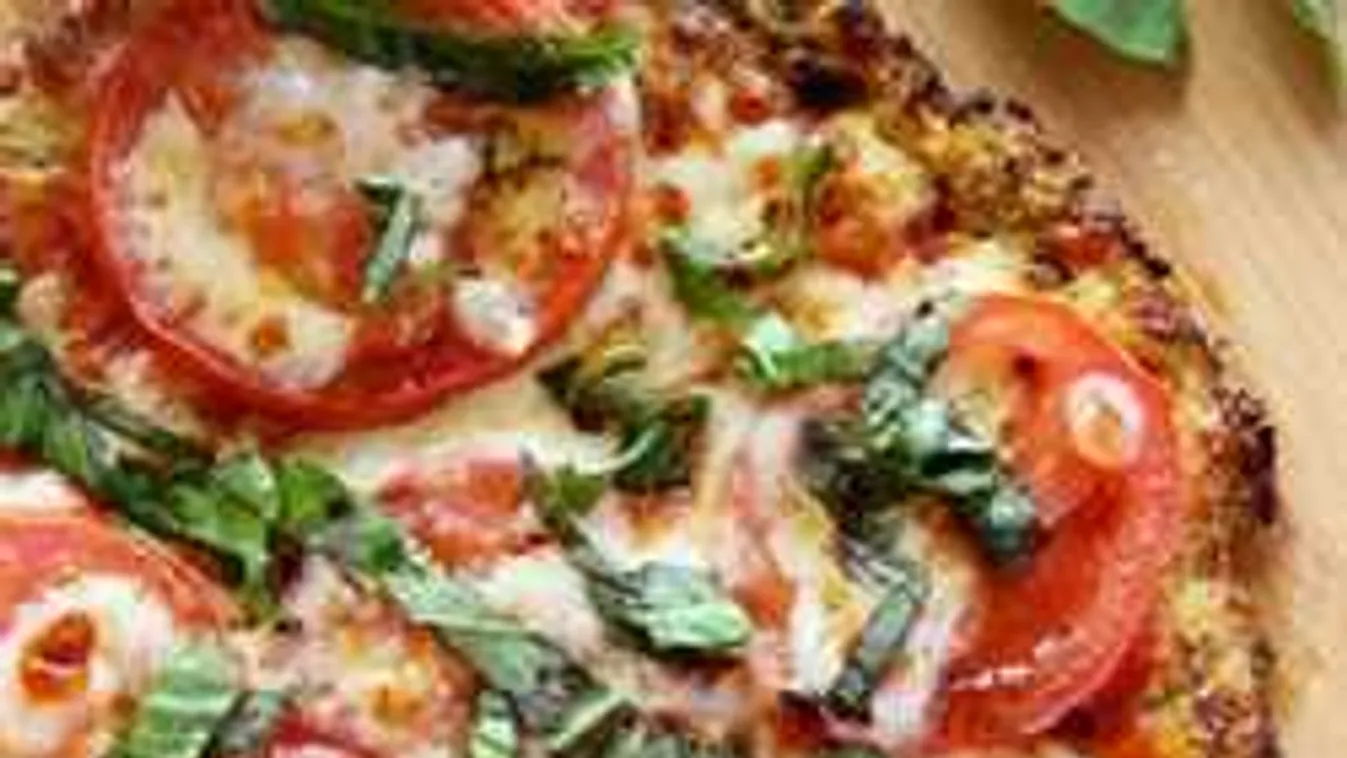 Zéró szénhidrátos csúcsvacsora: Karfiolpizza lépésről lépésre - Videó!