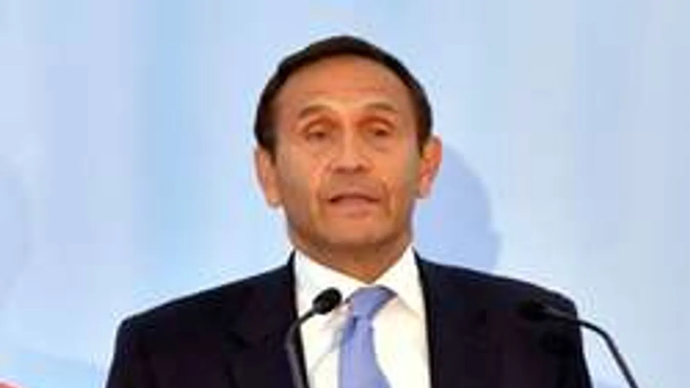 Megint beszóltak Gyárfásnak!