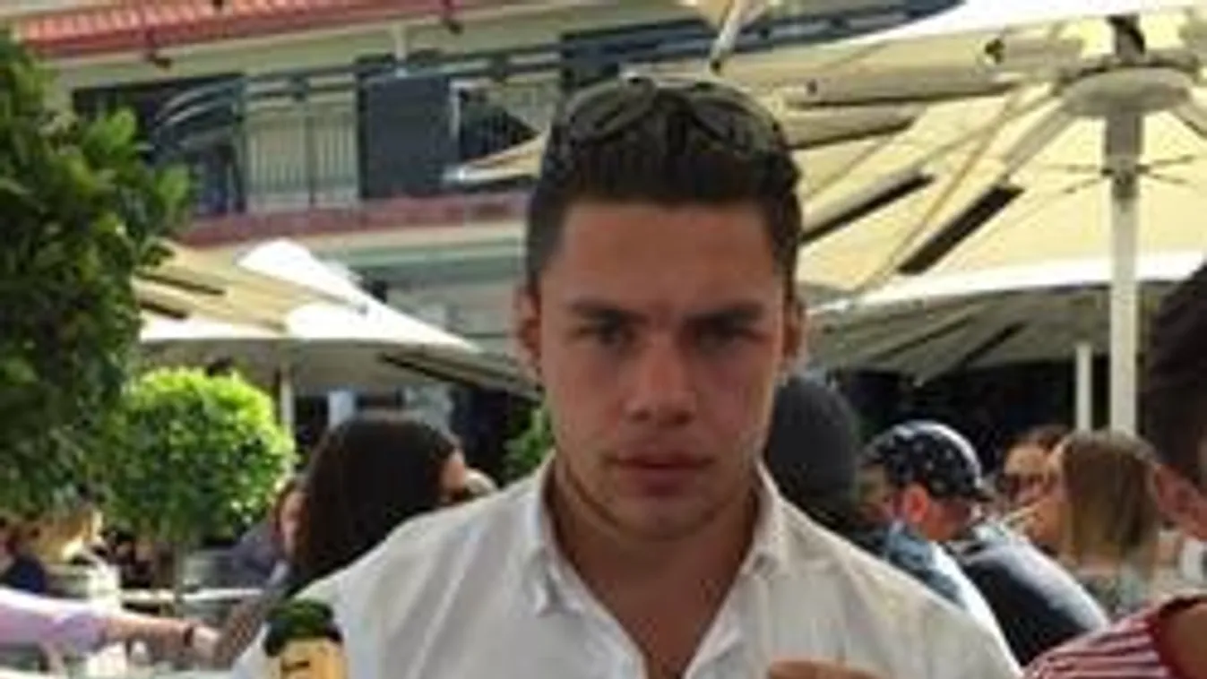 Ez a srác fejjel rohan a falnak egy profi szerződésért