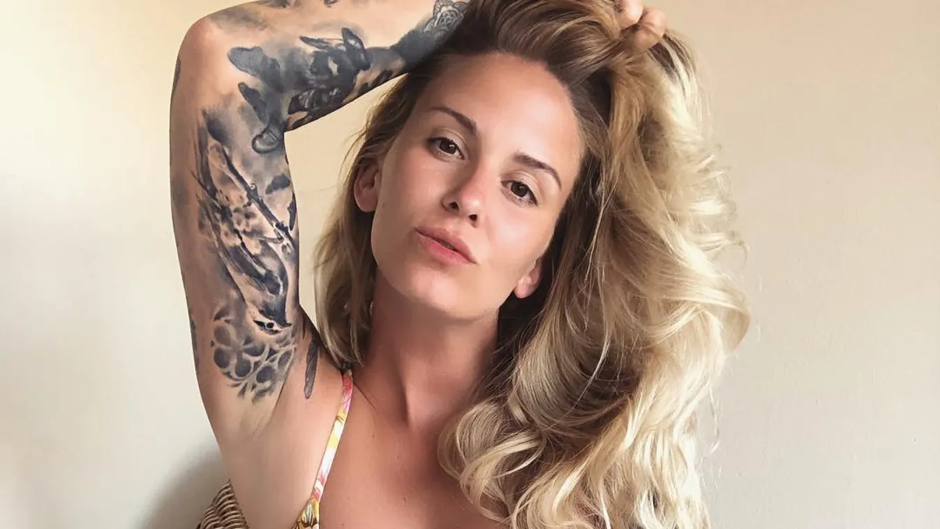 Megmutatta bámulatos kebleit a tetovált sportolónő