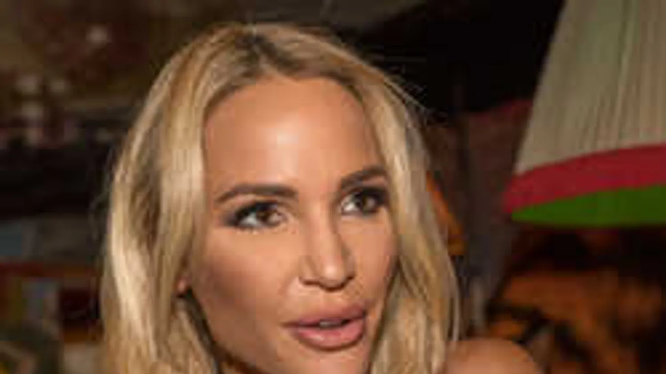 Brutálisan kerek popsi, kockás has, elájulsz az új Zimány Lindától