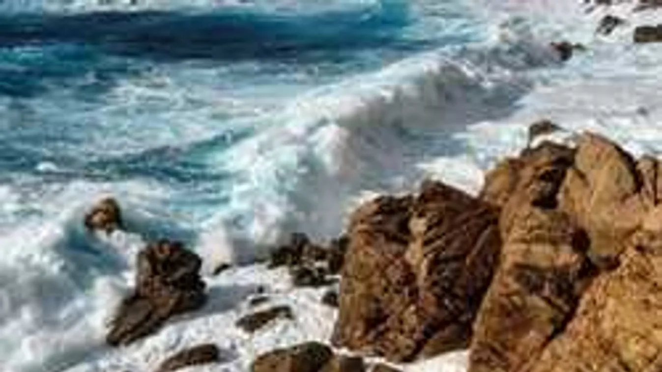 Durva részletek: szelfizés közben halt meg a magyar lány