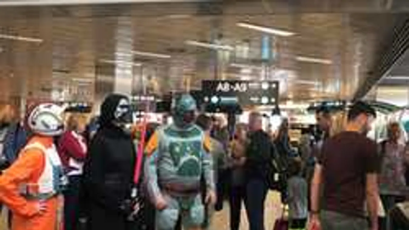 Szokatlan jelenet Ferihegyen, Star Wars szereplők lepték el a repteret