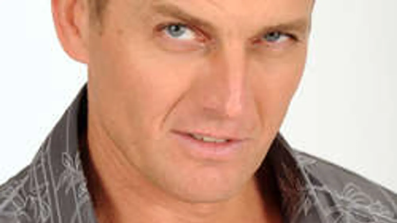 Rékasi Károly nehezen viseli a kiszolgáltatottságot