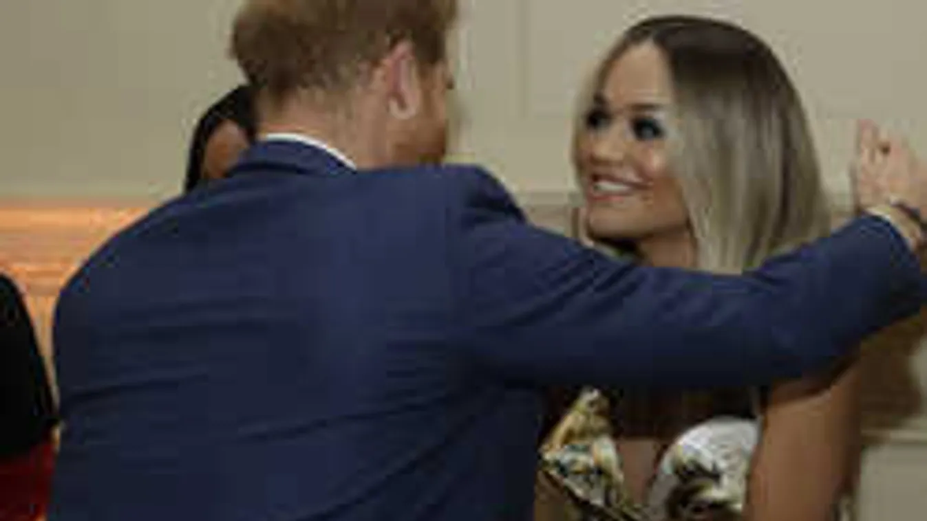 Harry máris szexi énekesnőkkel múlatja az időt, mit szól ehhez Meghan?