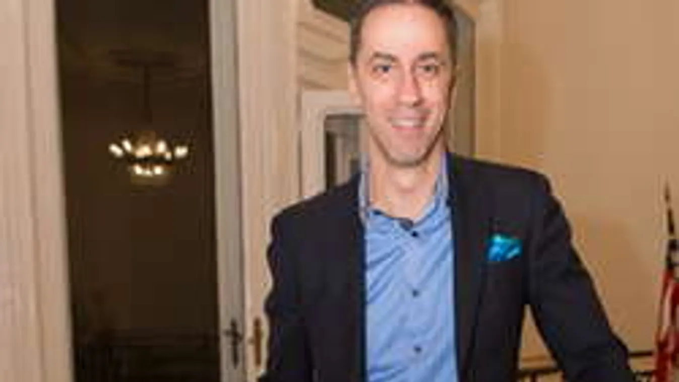 Elsírta magát Csonka András barátnője, amikor a színész elköltözött