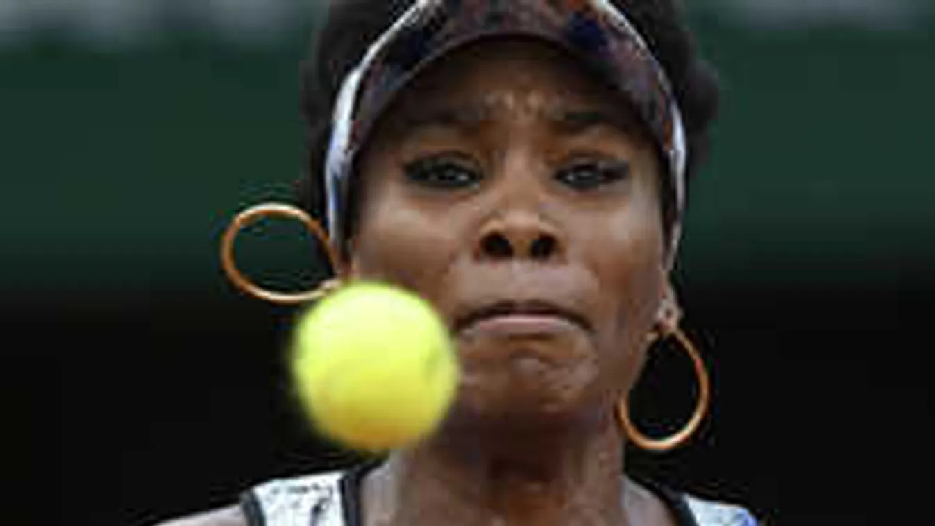 Megtört a világsztár, sírva beszélt élete tragédiájáról