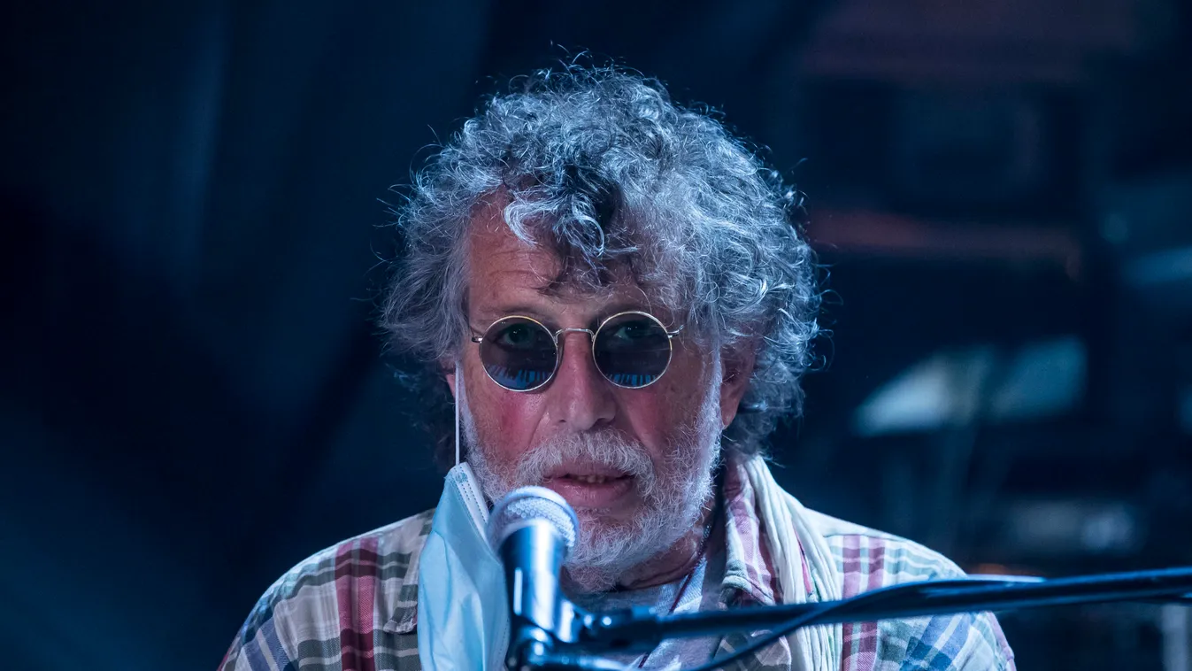 Raktárkoncert: Fantasztikus hangulatot varázsolt Presser Gábor