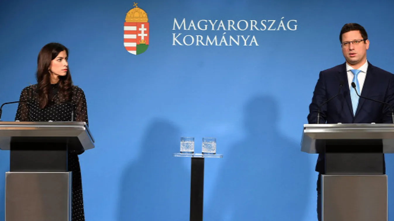 Kormányinfó: Elmaradnak az augusztus 20-i állami ünnepségek és a tűzijáték