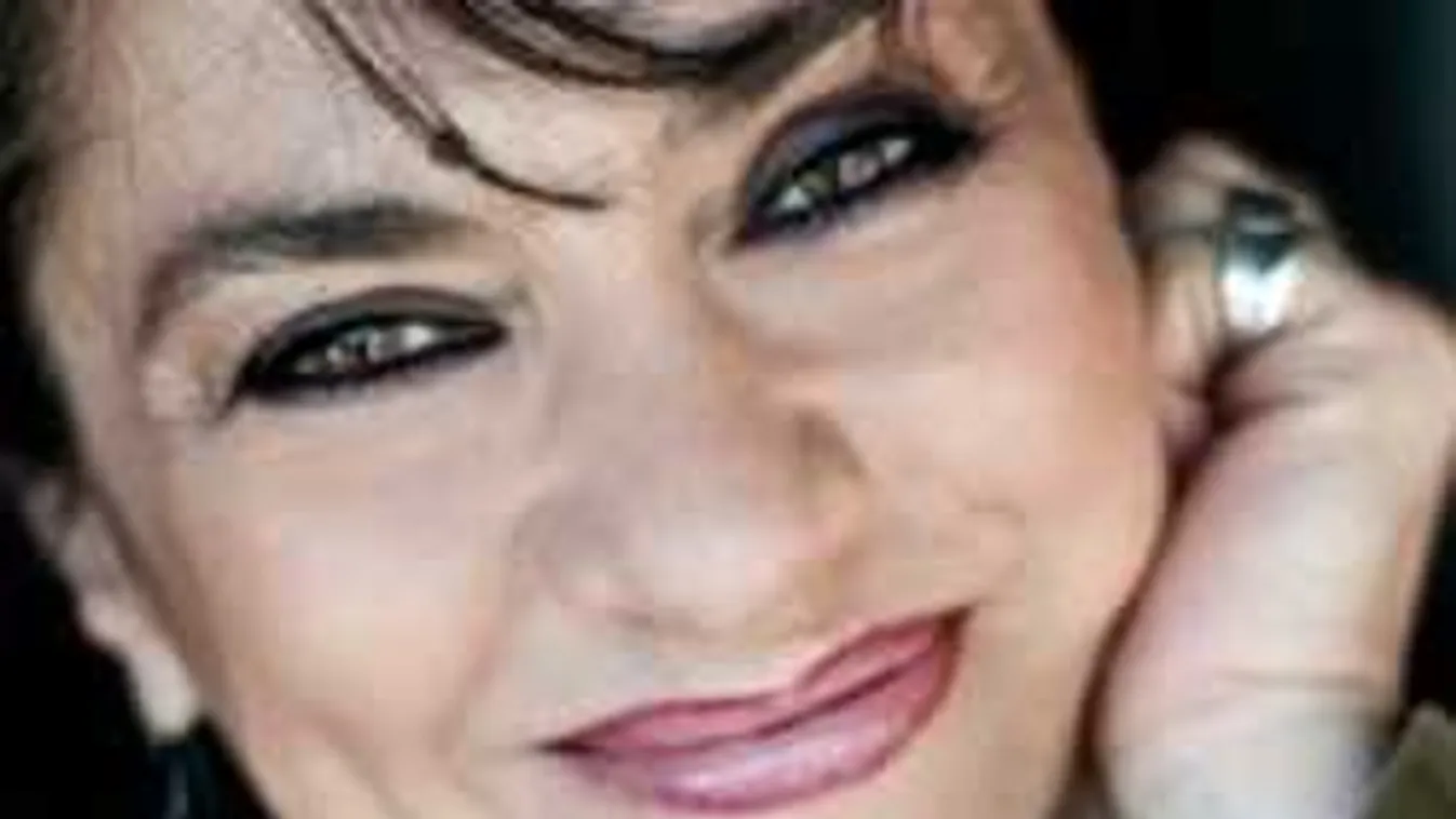 Így bánik unokájával Papadimitriu Athina! - Videó