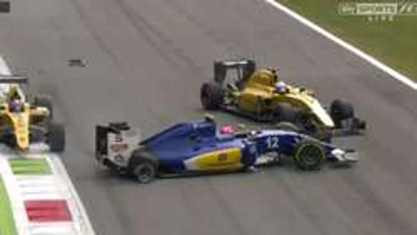 Megperdült és ütköztek! Balesettel rajtolt a monzai futam - Videó