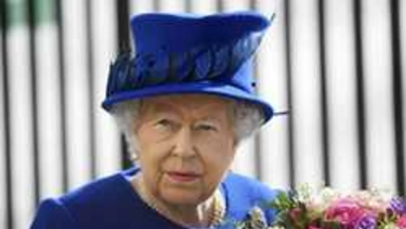 Kíváncsian várják a fejleményeket a britek: Mire készül II. Erzsébet?