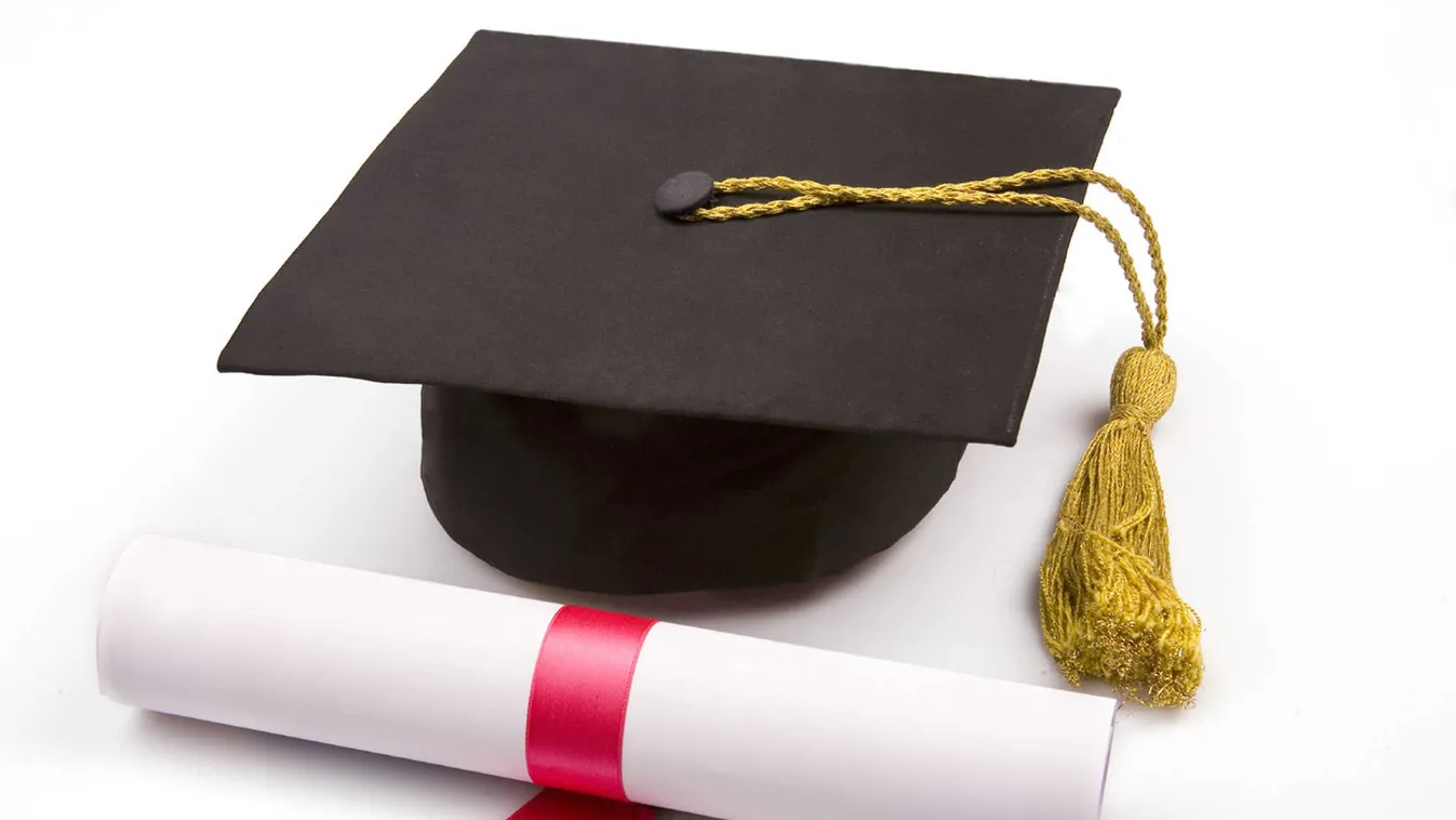 Hamisított diplomával akart doktori címet szerezni a baji férfi