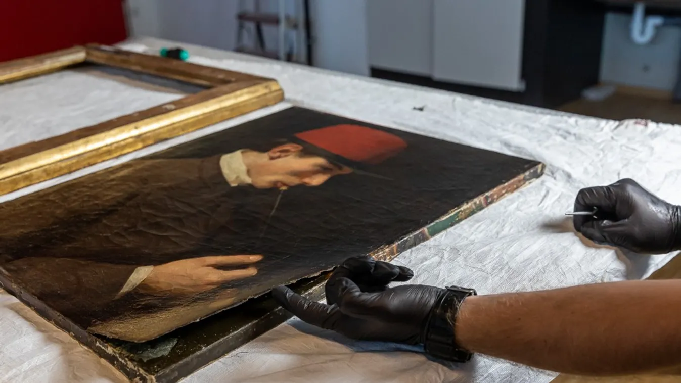 A Ripost szemtanúja volt a szenzációnak: Rejtett képet találtak egy Szinyei Merse-festmény alatt!