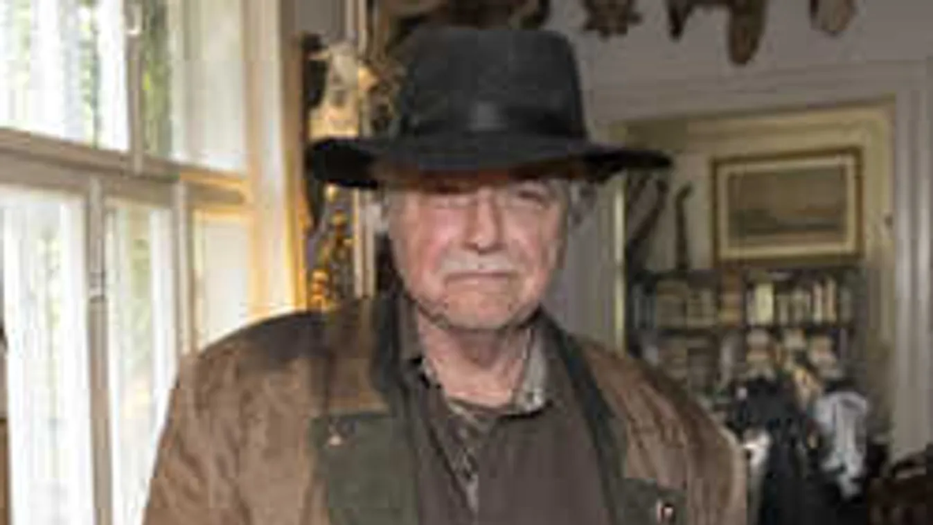 Nagy bajban van: Újabb feljelentést tettek Oszter Sándor ellen