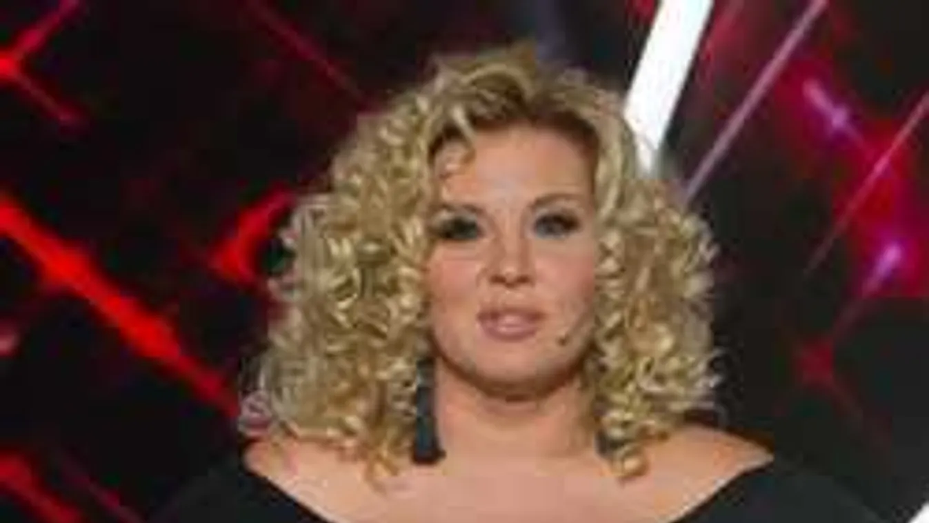 Óriási botrány, Liptai Claudia perel