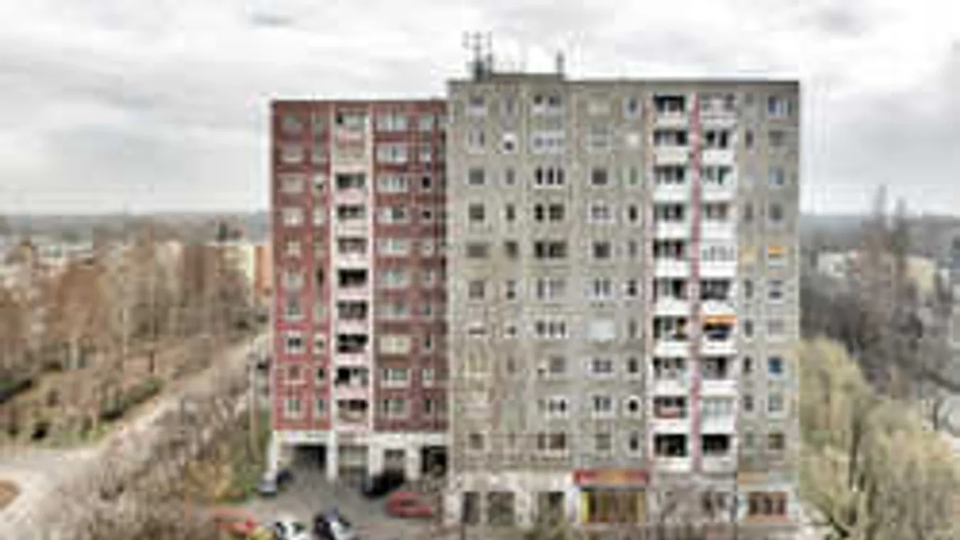 Így jelent meg a békásmegyeri lakótelep felett a tavasz