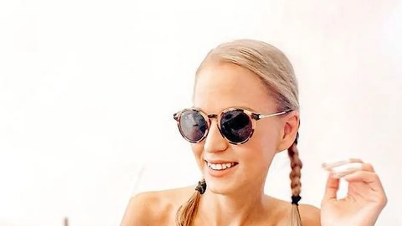 Gyászol a magyar színésznő, 16 év után ment el a társa