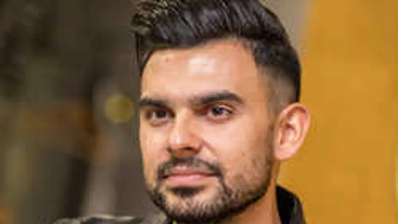 Ezért a világsztárért utazott külföldre a magyar énekes