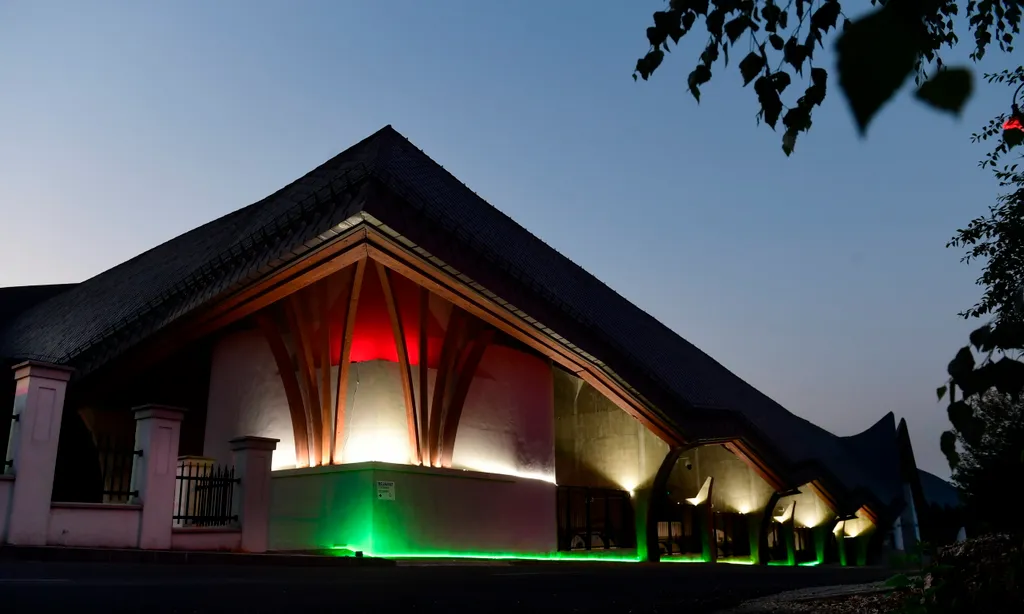 Pancho Aréna, Felcsút