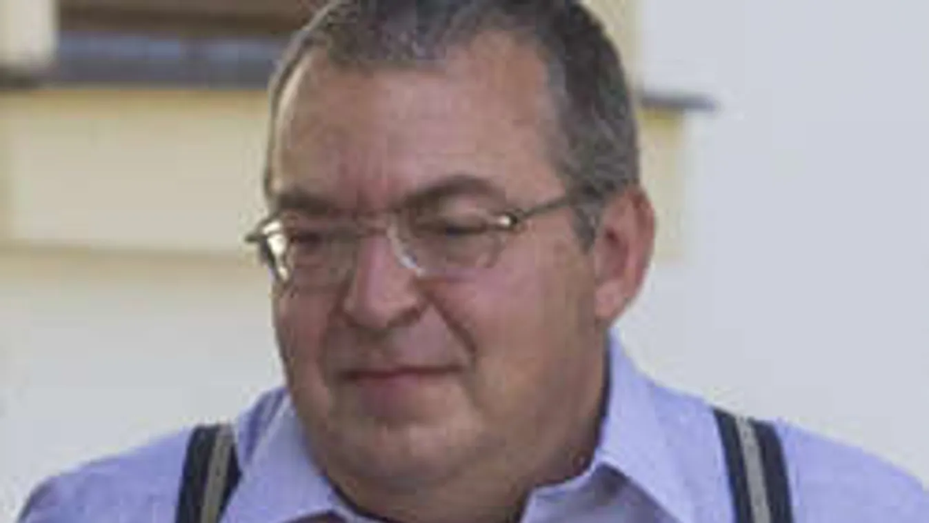 Simicska biztonsági őrökkel lázadt a főváros ellen: A bíróság letarolta