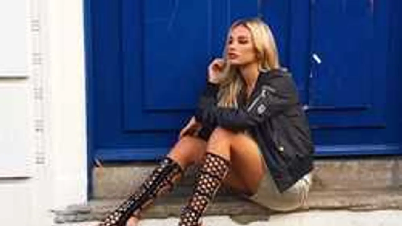 Becsapta barátnőjét, modellekkel partizott a focisztár