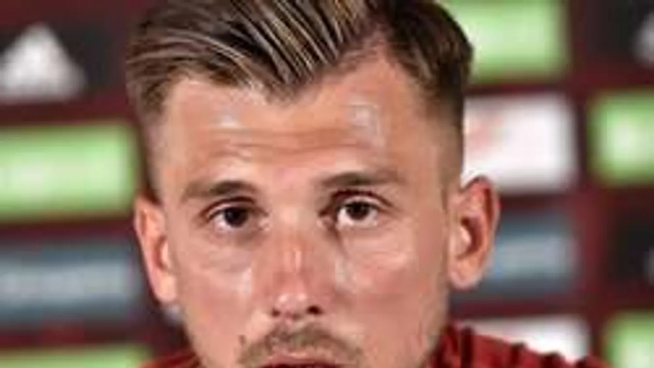 Bepótolta elmaradt esküvőjét válogatott csatárunk