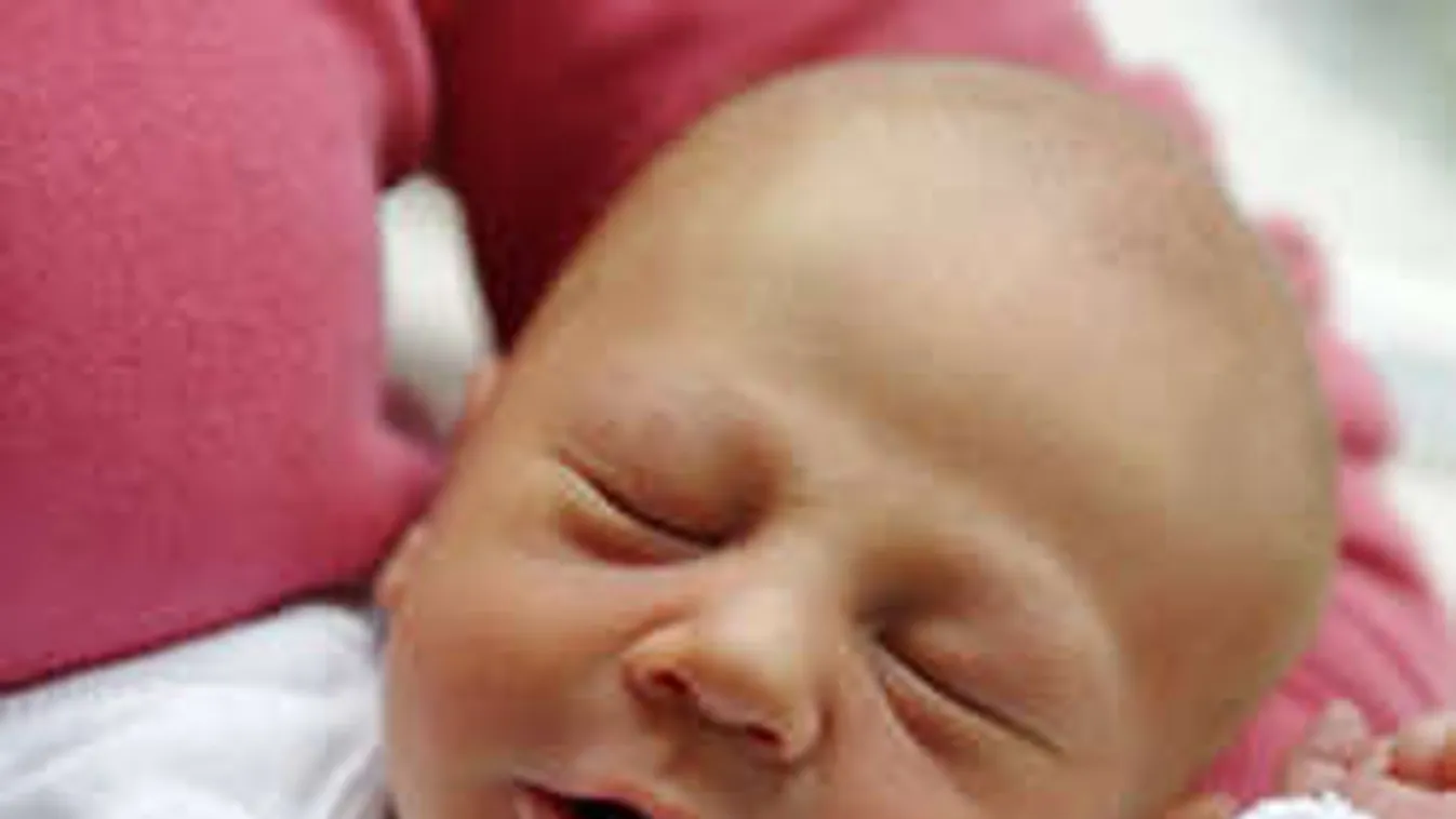 Saját unokáját hozta világra a nagymama