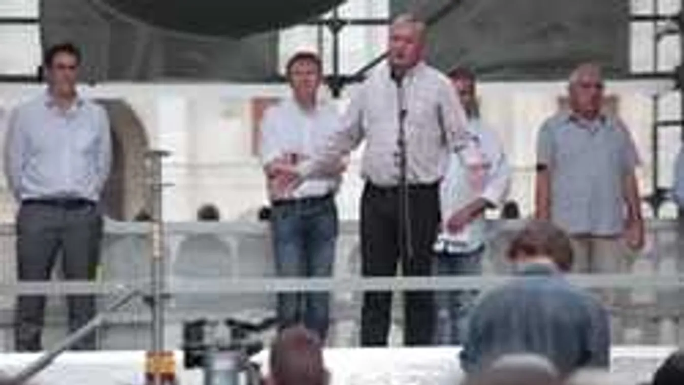 Szégyentáblát készített a képviselő